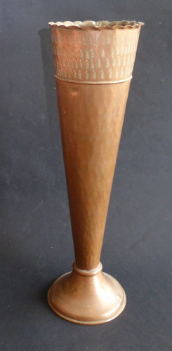 Grand vase cornet cuivre art