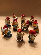 kinder  lot de 10 nains tbe sans BPZ