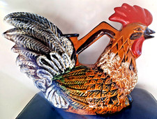 PICHET / BROC EN FORME DE COQ  BARBOTINE FAÏENCE Zoomorphe Ht 24 Cm  Lg 34CM