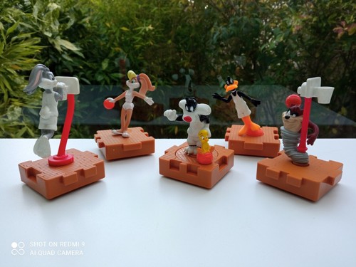 Lot figurines space jam happy - lot,