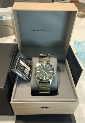 Unworn hamilton khaki - khaki, navy