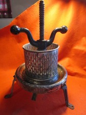 ANCIEN PETIT PRESSOIR