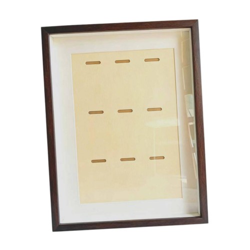 Vitrine pour médailles avec