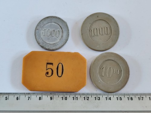 Lot jetons plaque casino - jetons,