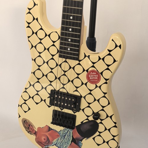 Solid body electric guitar - body,