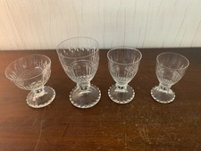 2 services 24 pièces modèle