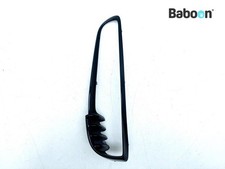 Cache radiateur droite