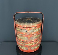 Panier de mariage chinois en laque rouge et or, fin XIXe – début XXe siècle