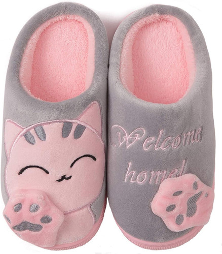 Mignon dessin animé chaussons - animé,