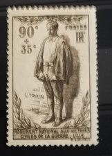 TIMBRE  FRANCE 1939N° 420 monument victimes des civiles de la guerre neuf*