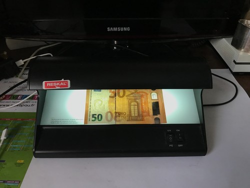 Détecteur faux billets ou - détecteur,