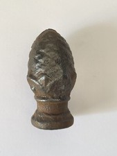 Ancienne Pomme de pin en fonte