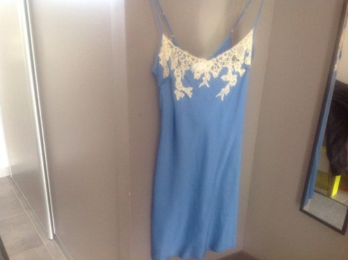 Nuisette soie bleue