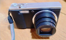 Ancien appareil photo numérique: rare et beau RICOH R8, 10Mp, Japon 2008