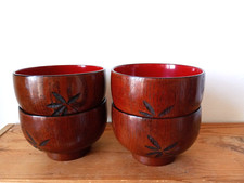 Japon série de 4 bols laqués