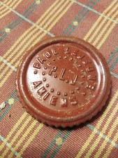 Ancienne petite plaque PLJ Paul Lejeune tonneau vin en métal raisin déco cave 