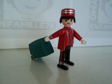 PLAYMOBIL figures série 16