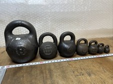 Série de 7  poids  en fonte