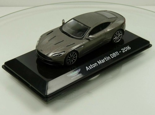 Miniature aston martin - miniature,