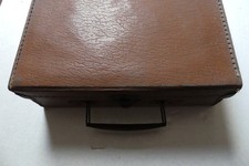 Petite valise vintage pour