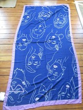 Q  Foulard DESIGUAL  moèle