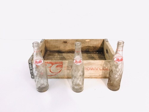 Vintage wooden crate with 3 - vintage,