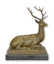 Sculpture en bronze cerf