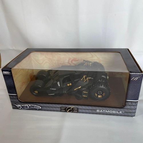 Hot wheels batmobile the - hot, 1/18