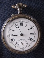 Jolie montre à gousset de tranchée en acier - Poilus