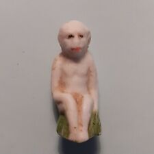 FEVE 1ère époque Allemande SINGE sur SOCLE VERT Hr. 2,7cm