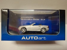 AutoArt 1/64 Mercedes Benz SLK