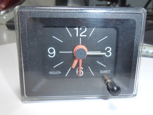 Montre tableau bord - tableau,