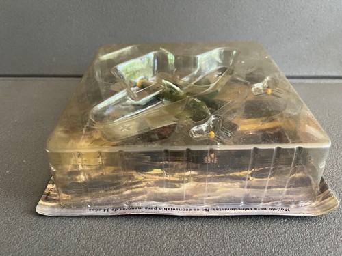 Avion miniature militaire - miniature,