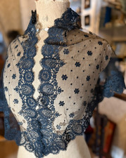 DENTELLE ANCIENNE - joli