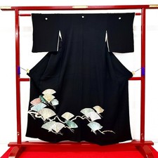Kimono japonais « TOMESODE »
