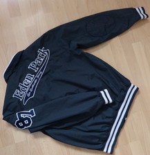 A saisir blouson noir brodé assez chaud Eden Park M (intact)