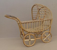 Landau rotin de poupée jouet vintage ancien déco old rattan pram for doll