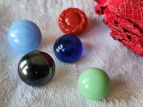 Lot boutons anciens verre - boutons,