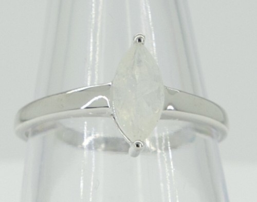 Carat pierre de - 0,83,