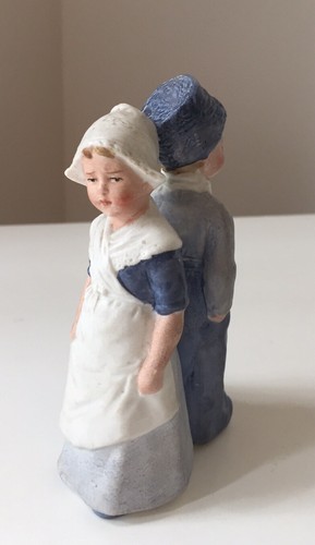 Ancien charmant petit - , couple