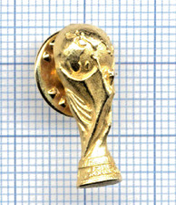 Pins en relief trophée Coupe