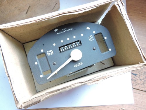 Neuf compteur vitesses - neuf, de