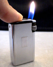 Briquet ancien @ Flaminaire