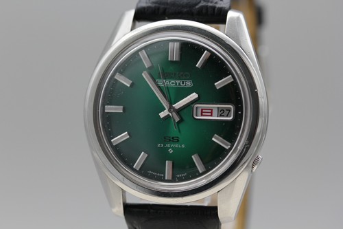Presque comme neuve montre - *presque,