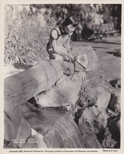 Akim Tamiroff Anna May Wong