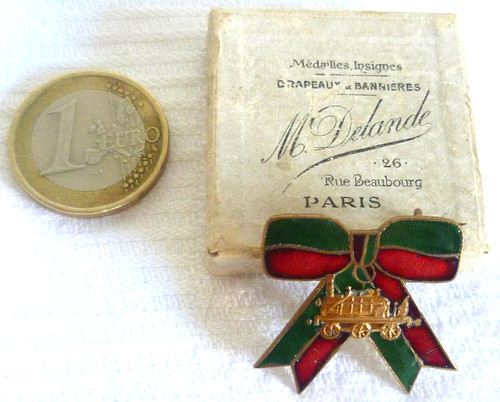 Ancienne broche insigne - ancienne,