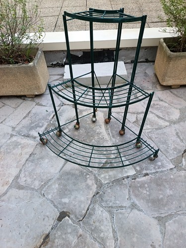 Porte plante fer trois - porte,