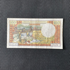 MADAGASCAR: 100 Francs ND 1966, Pick 57a, TTB/VF ?