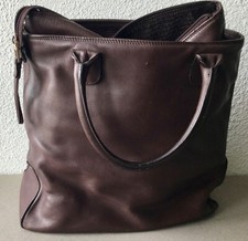 SAC en CUIR LANCEL MARRON/CHOCOLAT. Cuir de BUFFLE, SOUPLE, VINTAGE. Porté mains