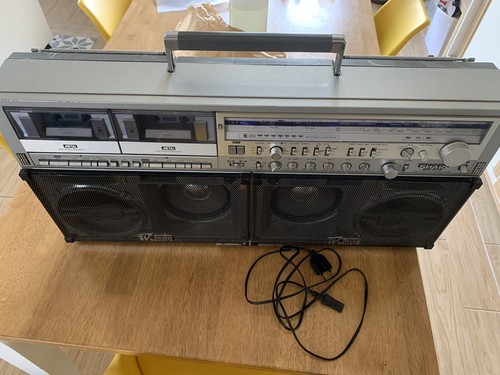 Vintage boombox sharp - boombox,